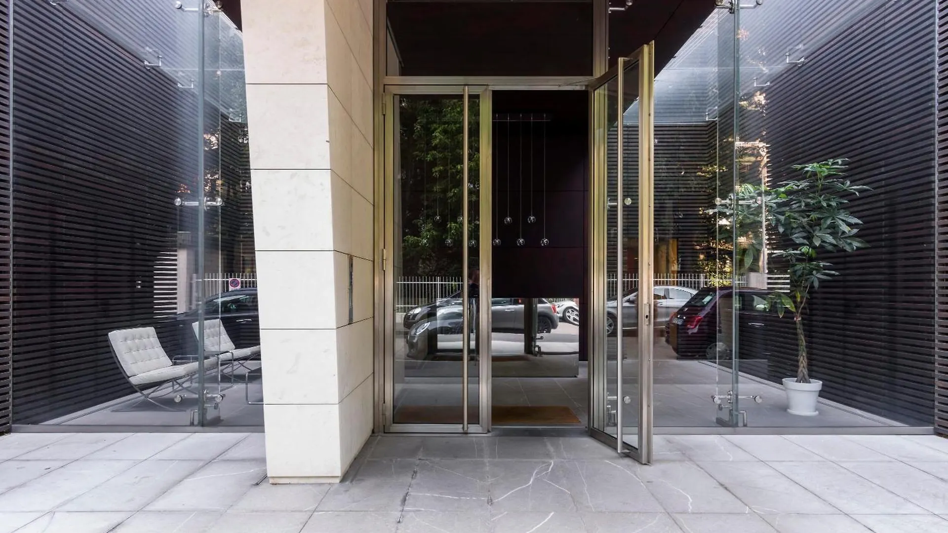 Luxury Flat With Pool Gym Spa Parking - Unit9B Apartment Milan