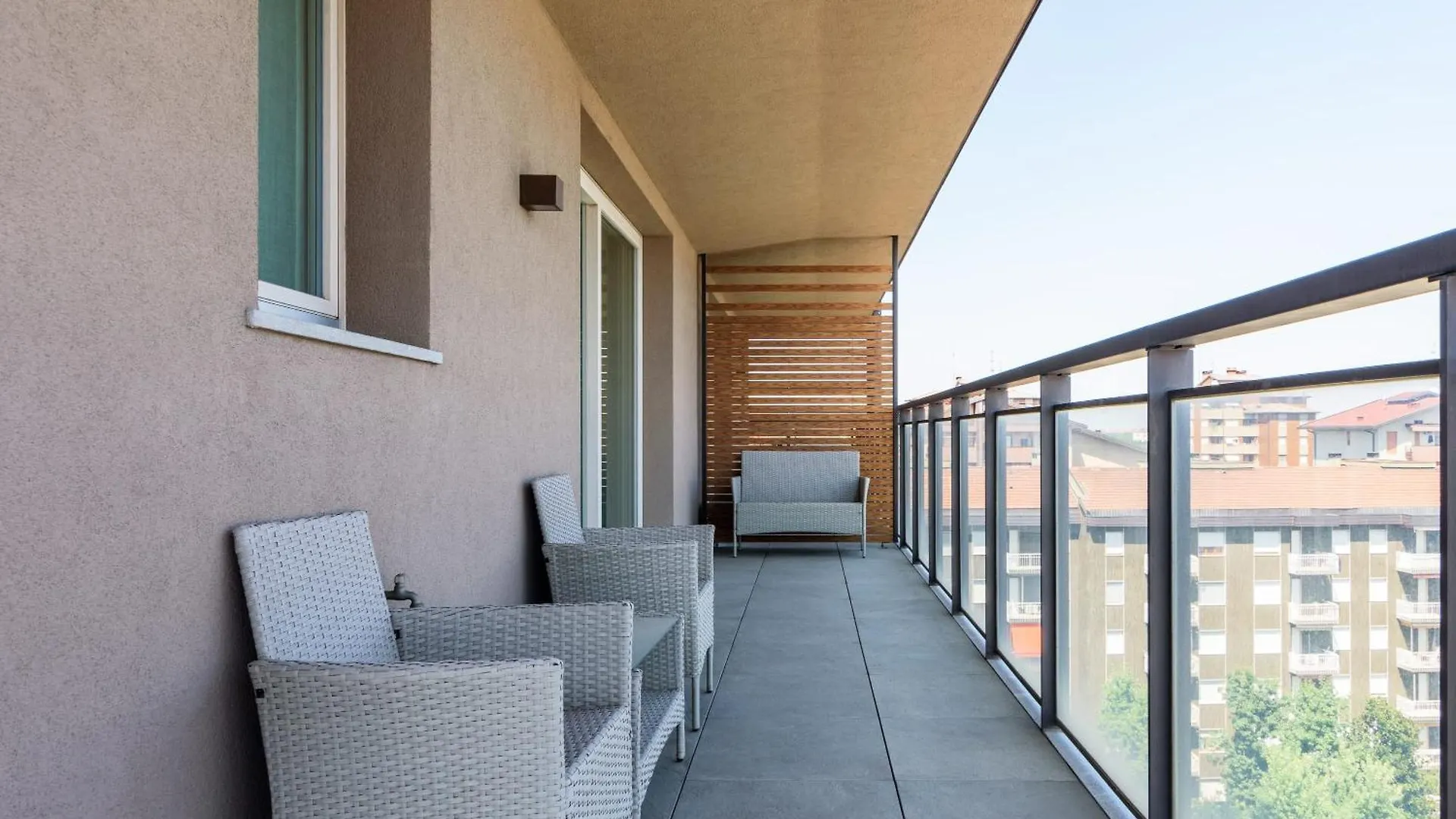 Luxury Flat With Pool Gym Spa Parking - Unit9B Apartment Milan