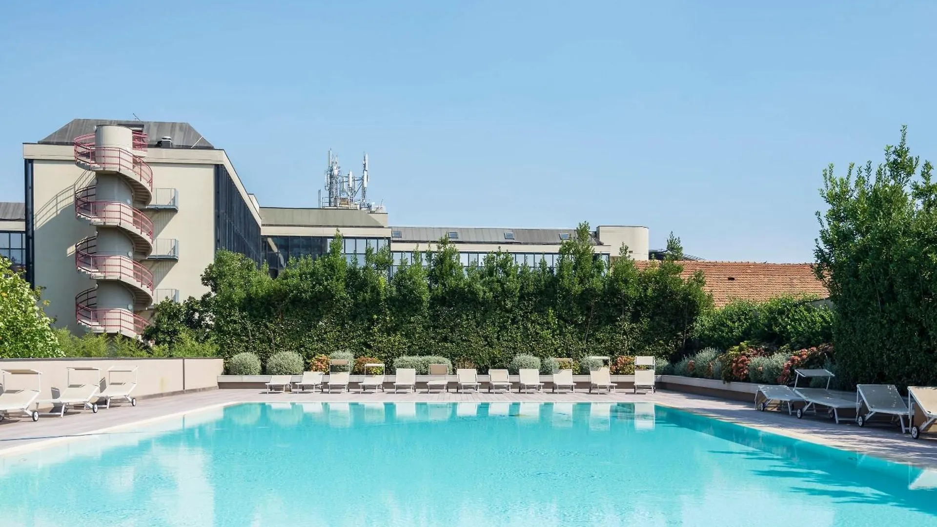 Luxury Flat With Pool Gym Spa Parking - Unit9B Apartment Milan