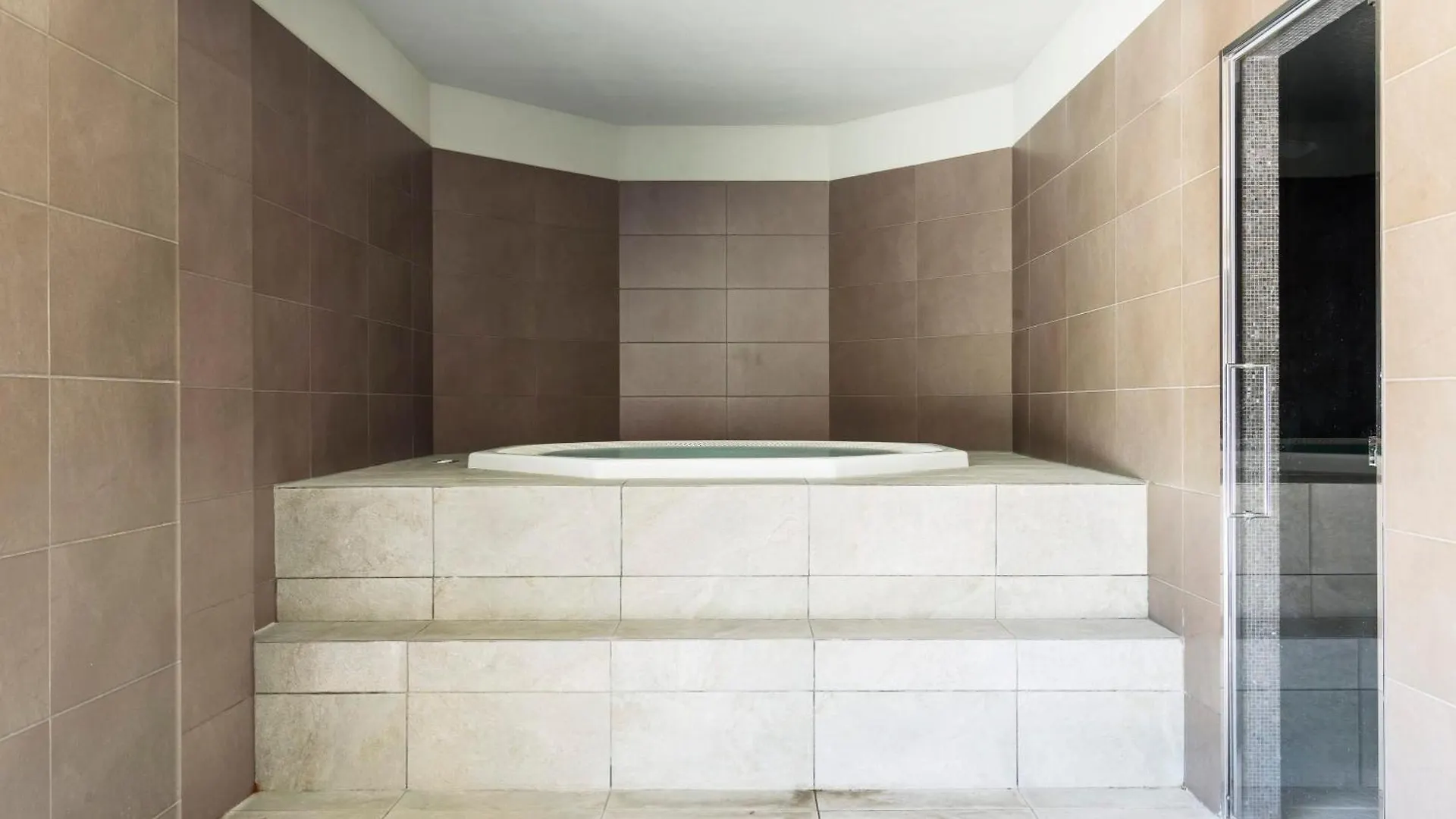 Luxury Flat With Pool Gym Spa Parking - Unit9B Apartment Milan 0*,