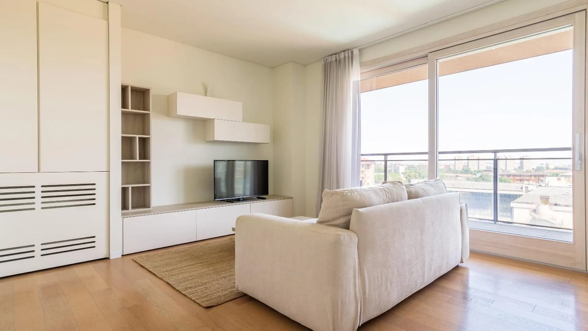Luxury Flat With Pool Gym Spa Parking - Unit9B Lägenhet Milano